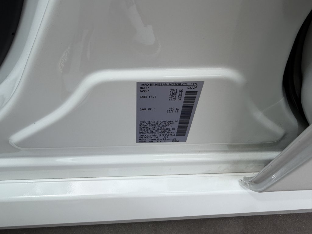Used 2025 Nissan Leaf S FWD image 41