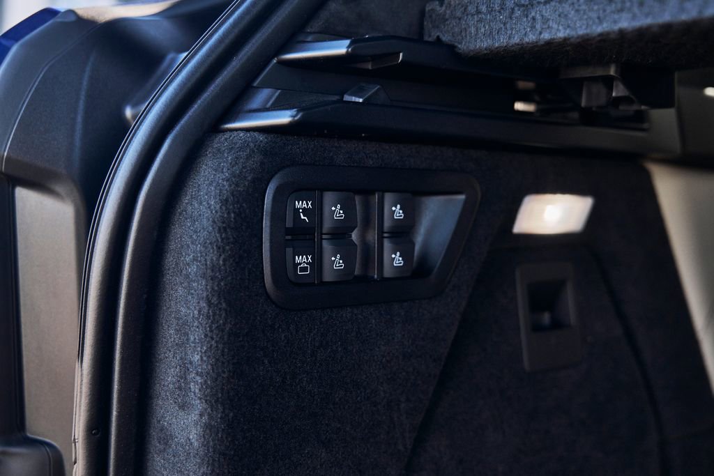 Used 2024 BMW X7 M60i w/ Executive Package AWD/4WD image 19
