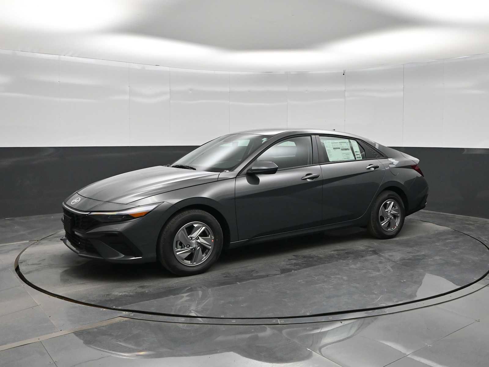 New 2026 Hyundai Elantra SE