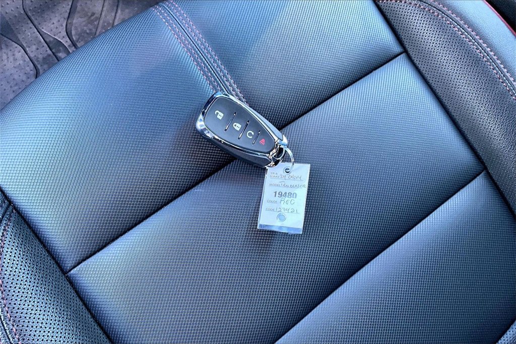 Used 2024 Chevrolet TrailBlazer RS w/ Driver Confidence Package image 34