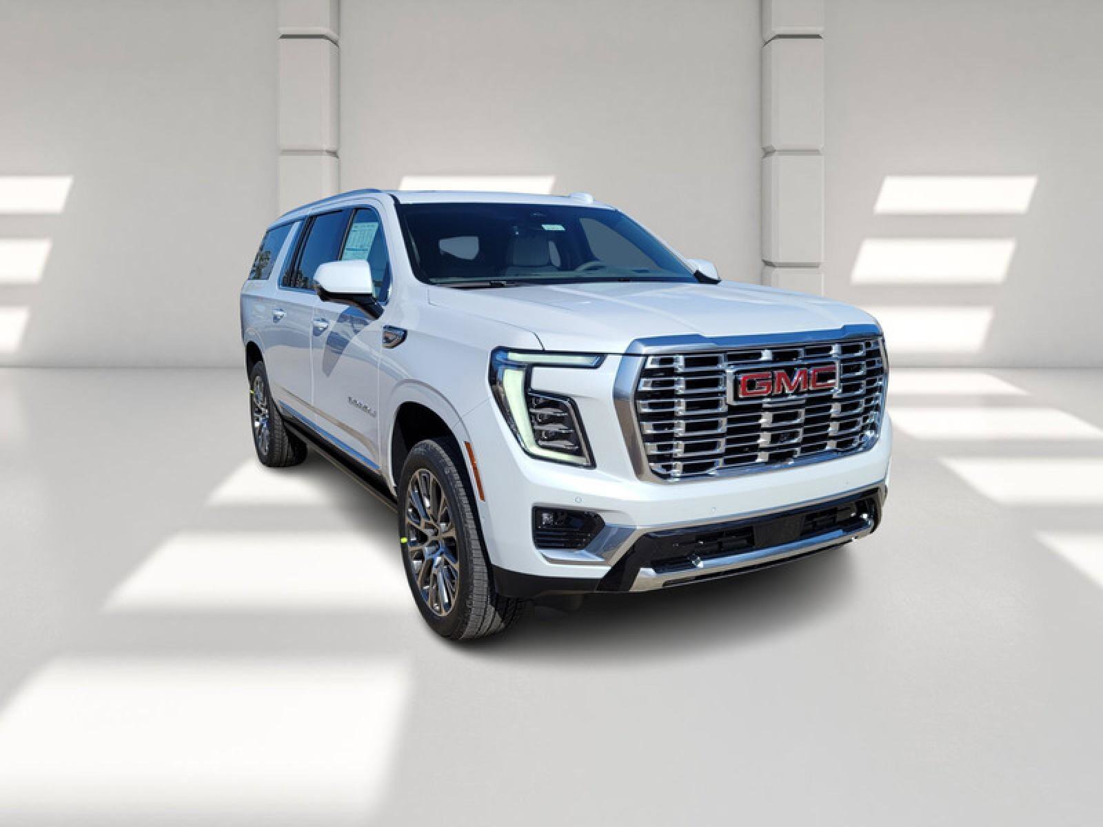 New 2026 GMC Yukon XL Denali w/ Denali Reserve Package image 3