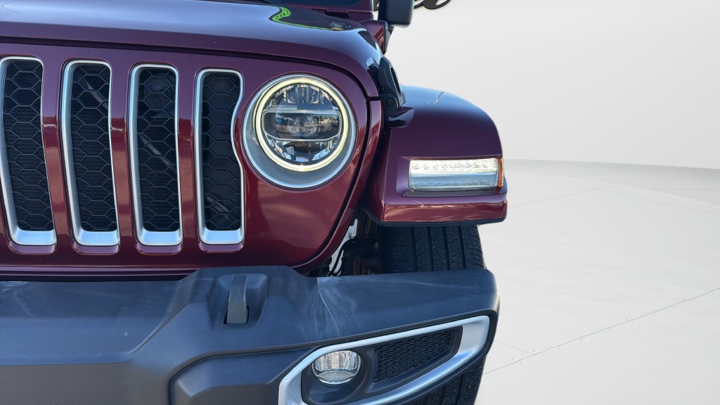 Used 2021 Jeep Wrangler Unlimited Sahara AWD/4WD image 35
