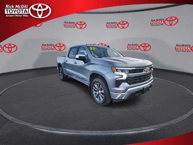 Used 2023 Chevrolet Silverado 1500 LT AWD/4WD image 2