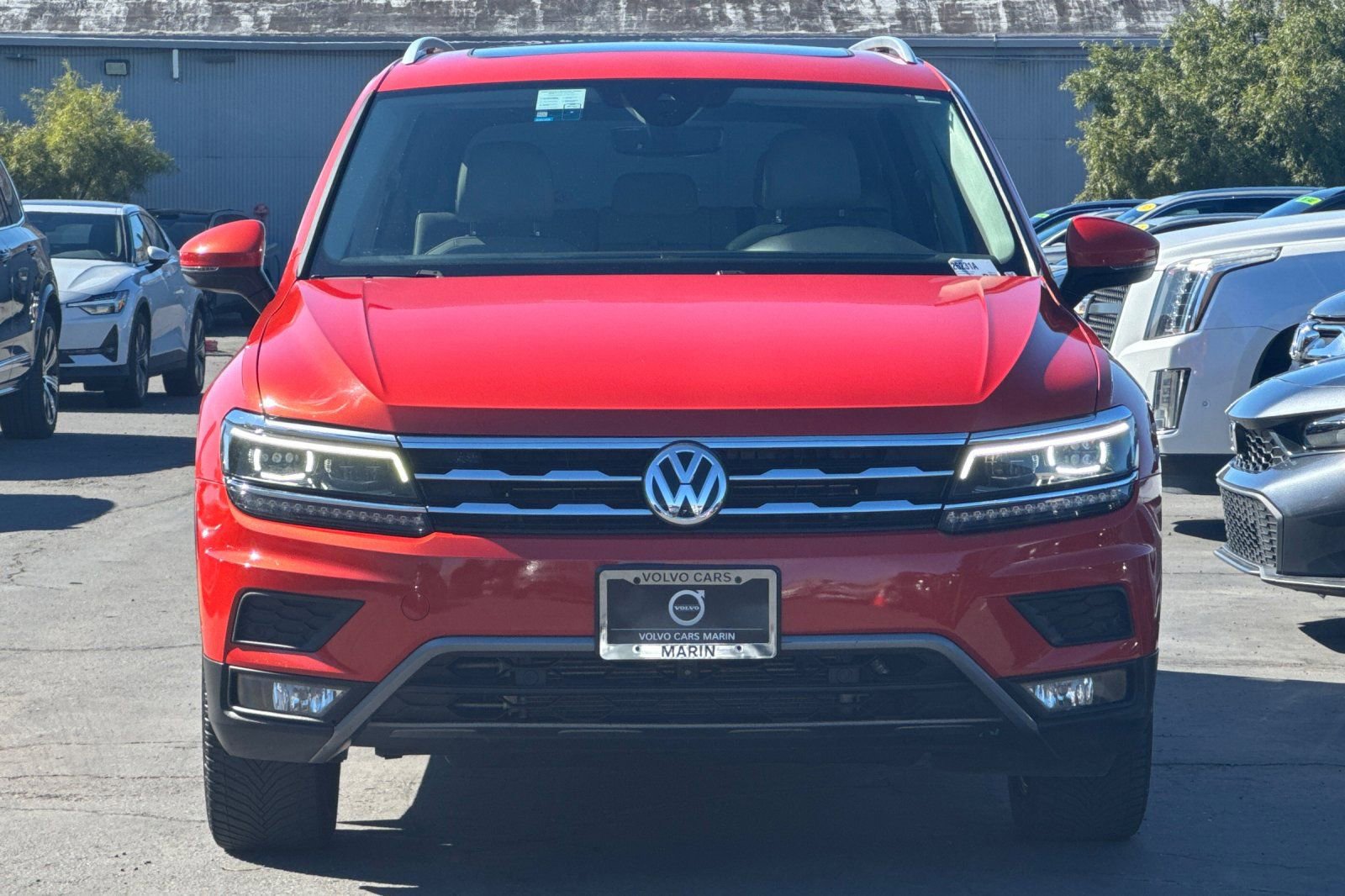 Used 2018 Volkswagen Tiguan SEL Premium w/ 3rd Row Seat Package image 8