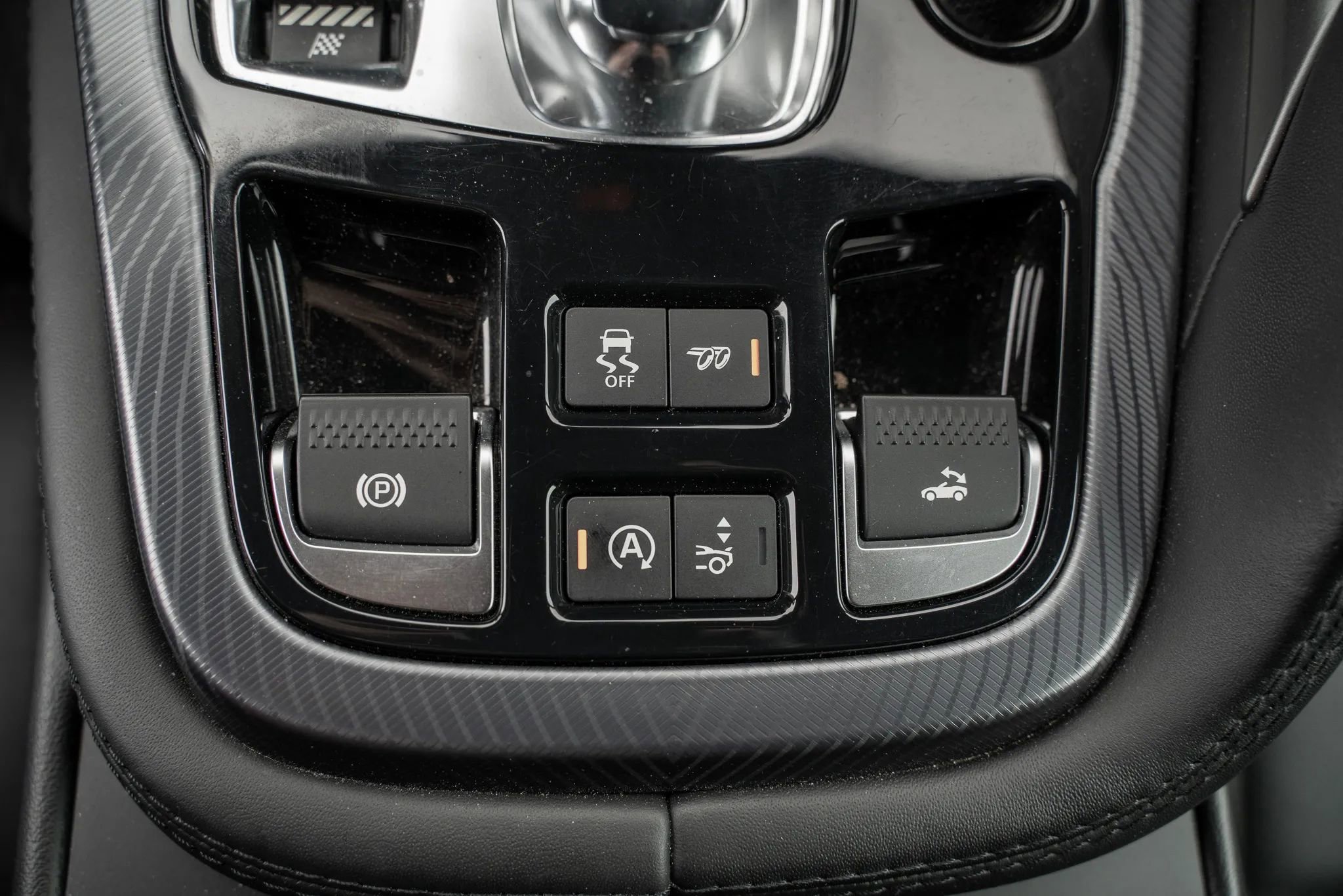 Used 2020 Jaguar F-TYPE R-Dynamic AWD/4WD image 37
