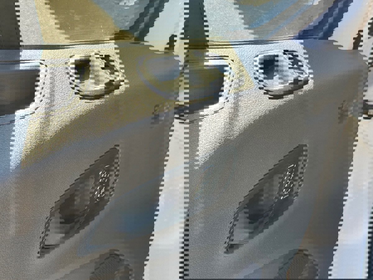 Used 2022 Ford Transit 350 XLT image 25