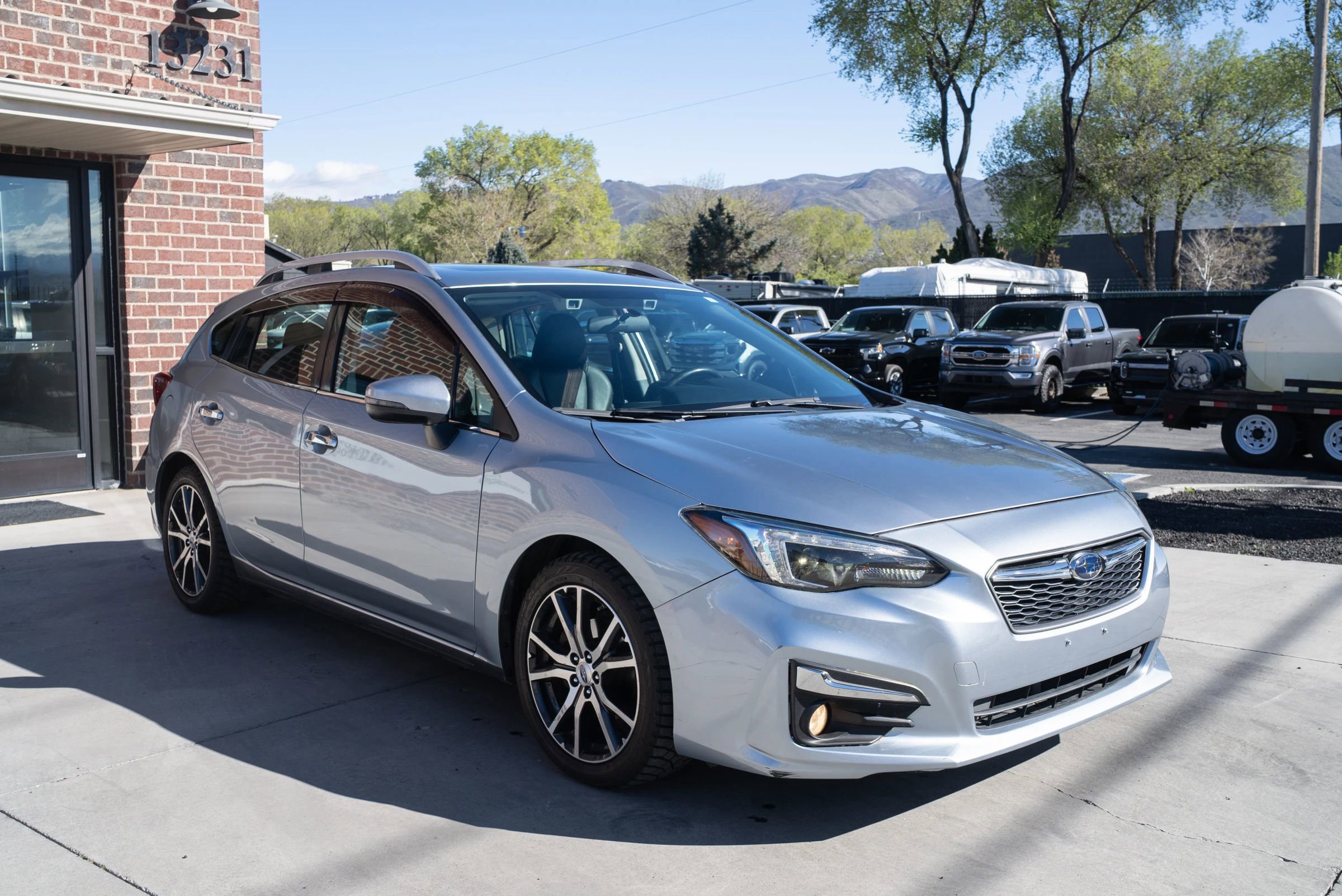 Used 2017 Subaru Impreza 2.0i Limited image 10