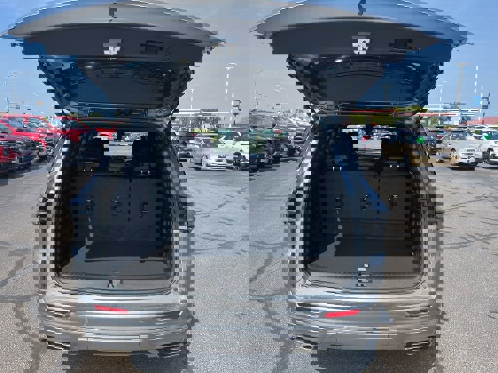 New 2026 Buick Enclave Avenir w/ Super Cruise Package image 13