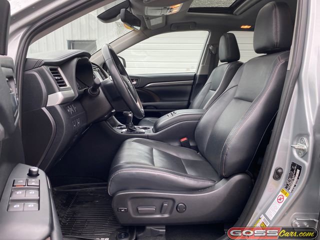 Used 2019 Toyota Highlander Limited image 27
