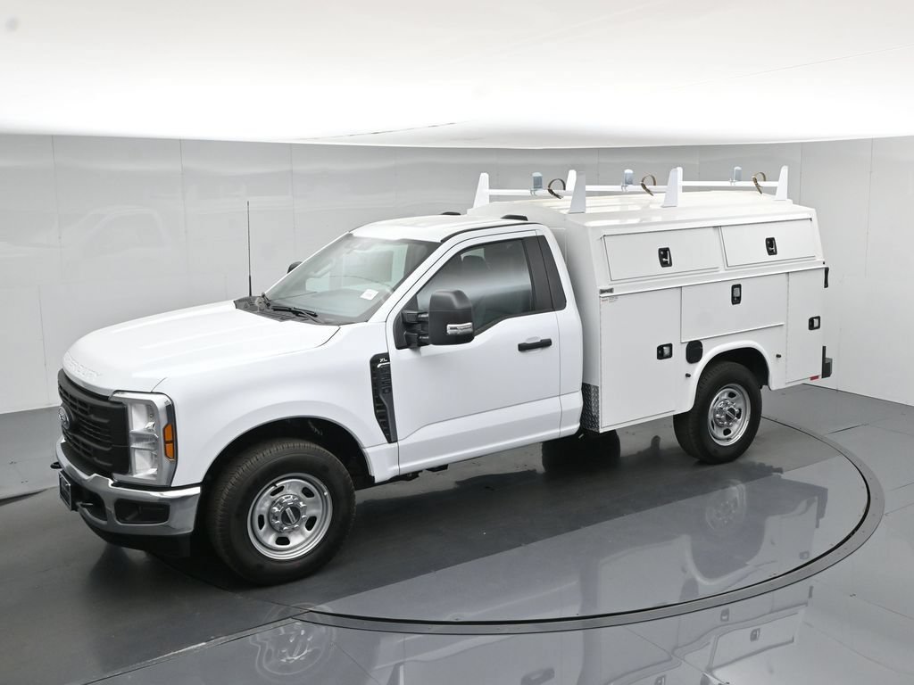 New 2026 Ford F350 XL w/ XL Chrome Package RWD image 44