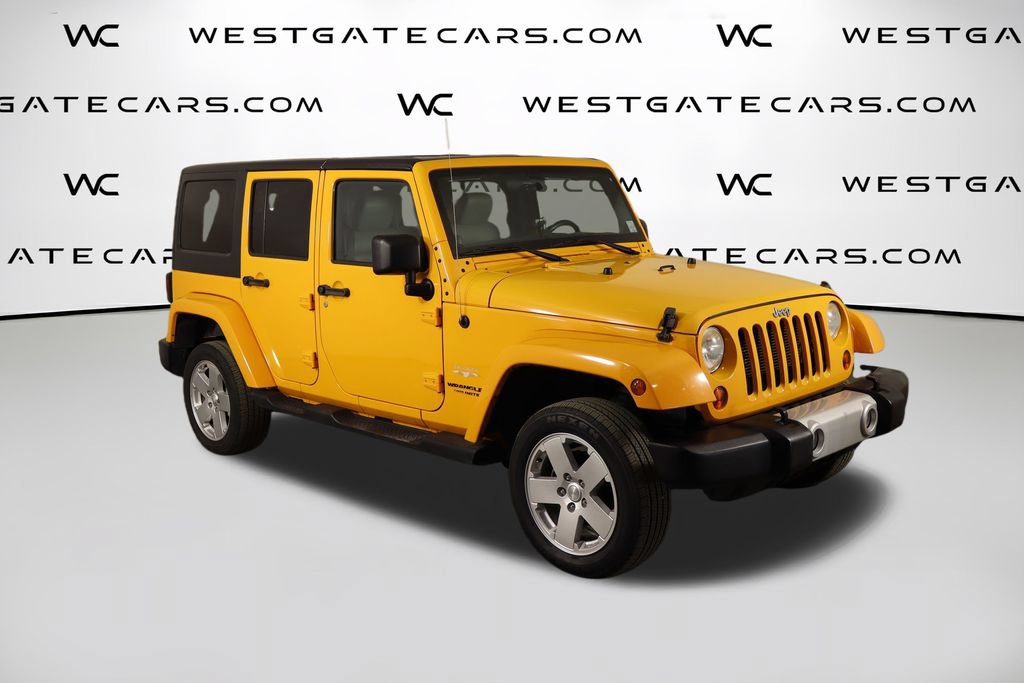 Used 2012 Jeep Wrangler Unlimited Sahara w/ Dual Top Group AWD/4WD image 32