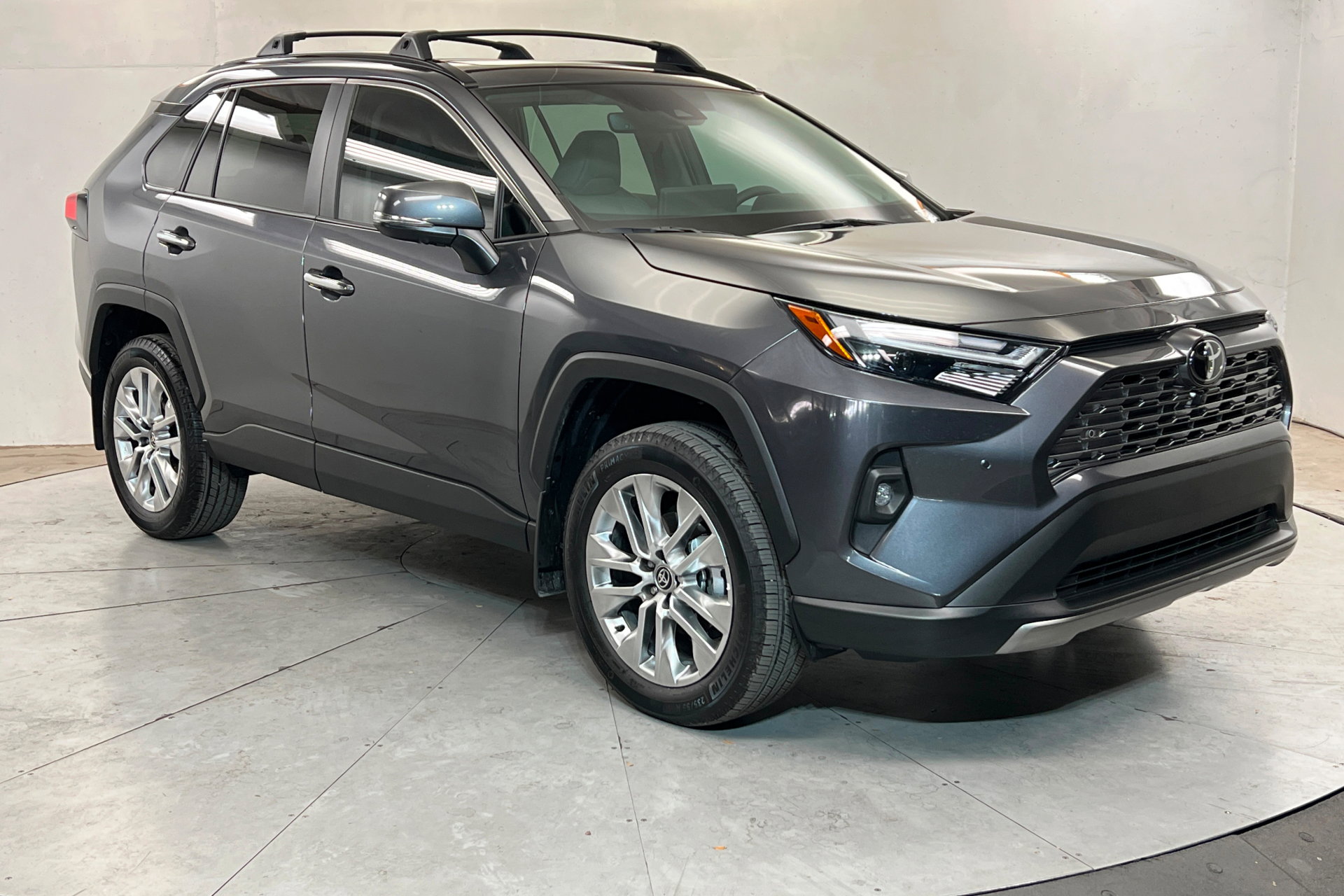 Used 2025 Toyota RAV4 Limited w/ Advanced Technology Package image 8