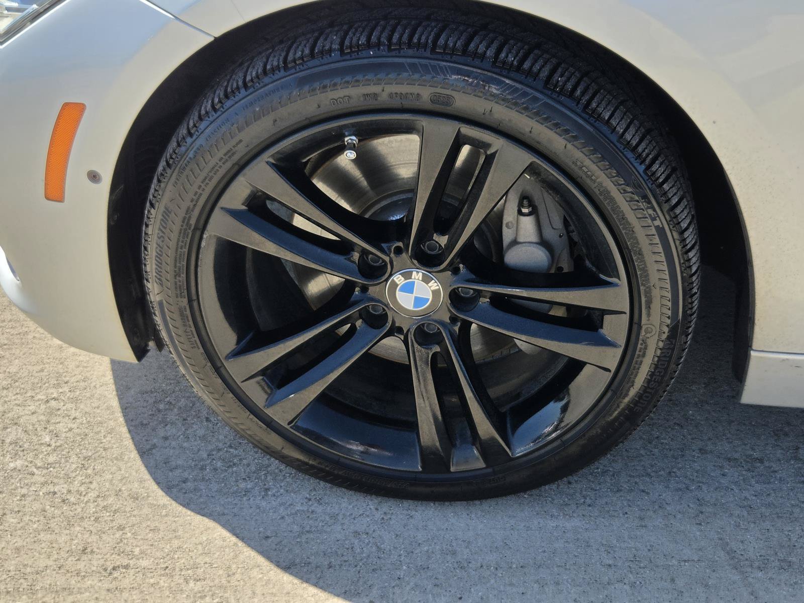 Used 2016 BMW 340i xDrive Sedan AWD/4WD image 9