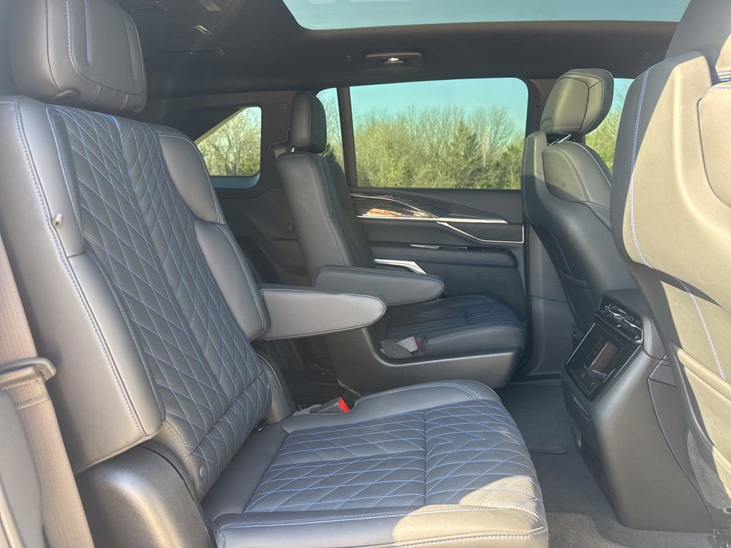 Used 2025 Cadillac Escalade IQ Sport 1 image 41