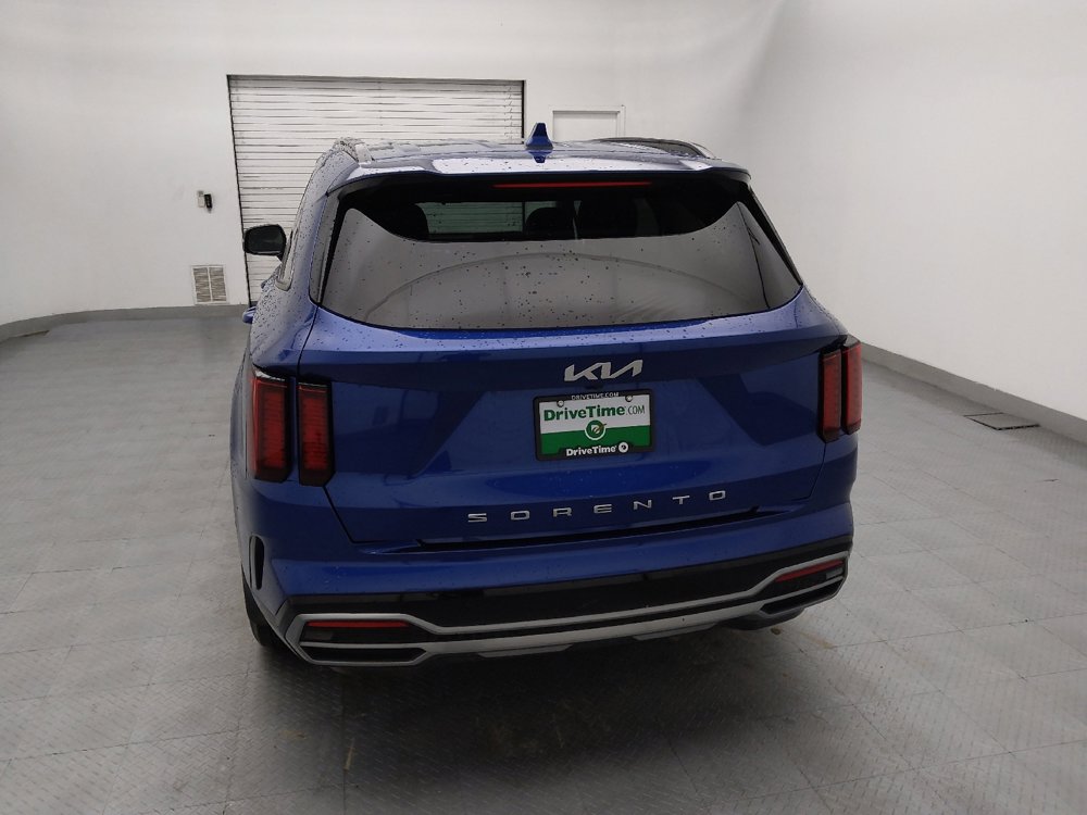Used 2022 Kia Sorento S image 6