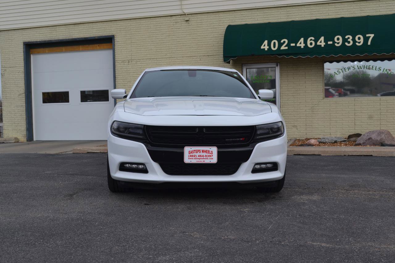 Used 2018 Dodge Charger GT image 2