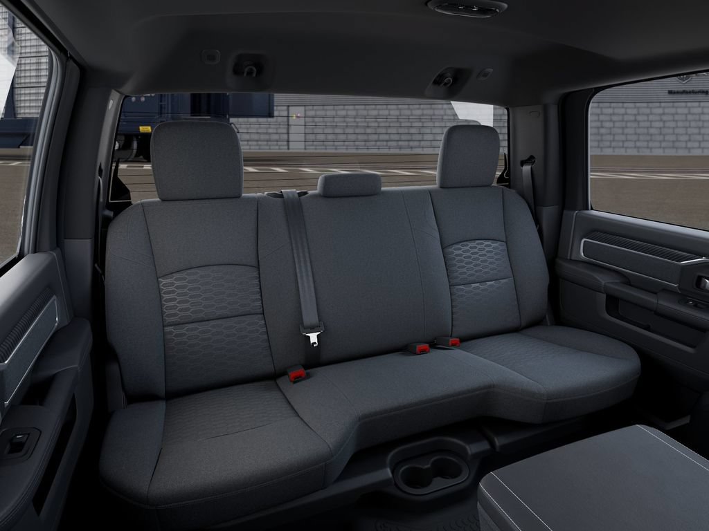 New 2025 RAM 3500 Big Horn AWD/4WD image 16