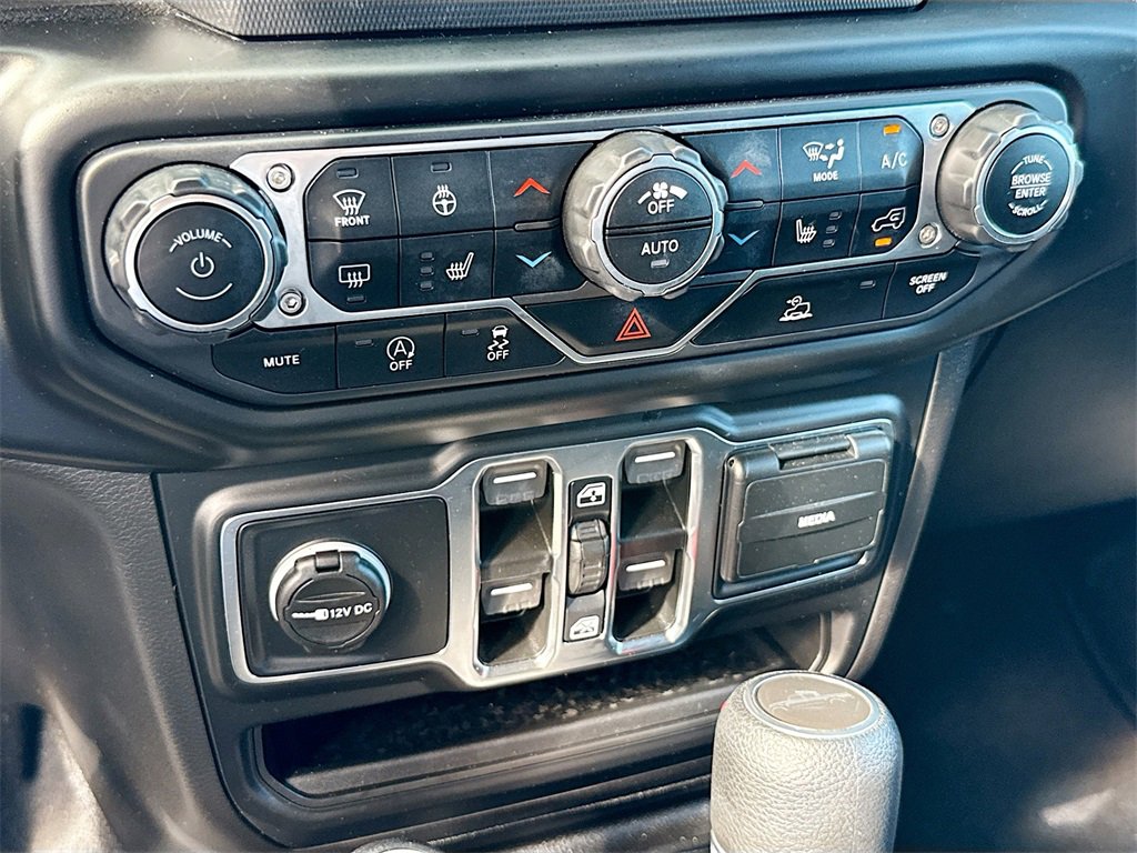 Used 2021 Jeep Gladiator Willys image 16