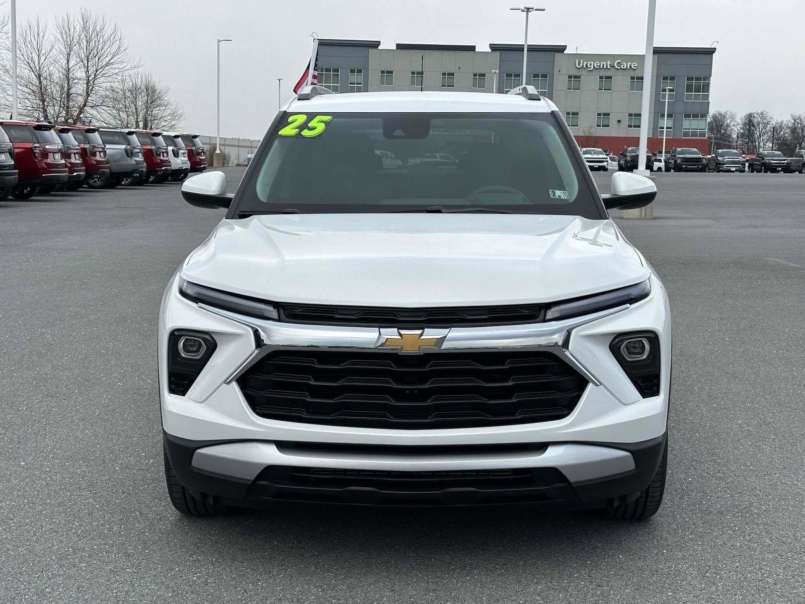 New 2025 Chevrolet TrailBlazer LT w/ LT Cold Weather Package image 16