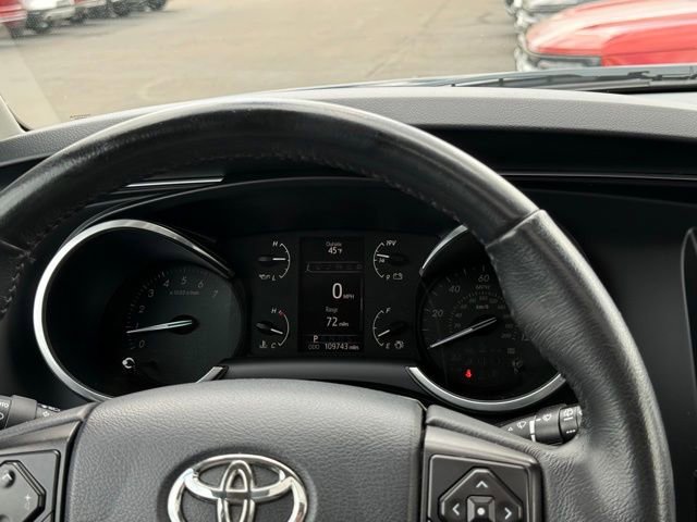 Used 2018 Toyota Sequoia Limited AWD/4WD image 10