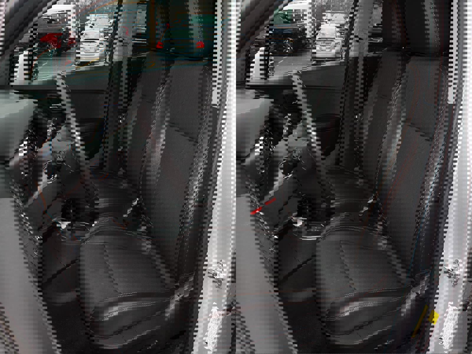 Used 2021 Chevrolet Trax LT w/ LT Convenience Package AWD/4WD image 18