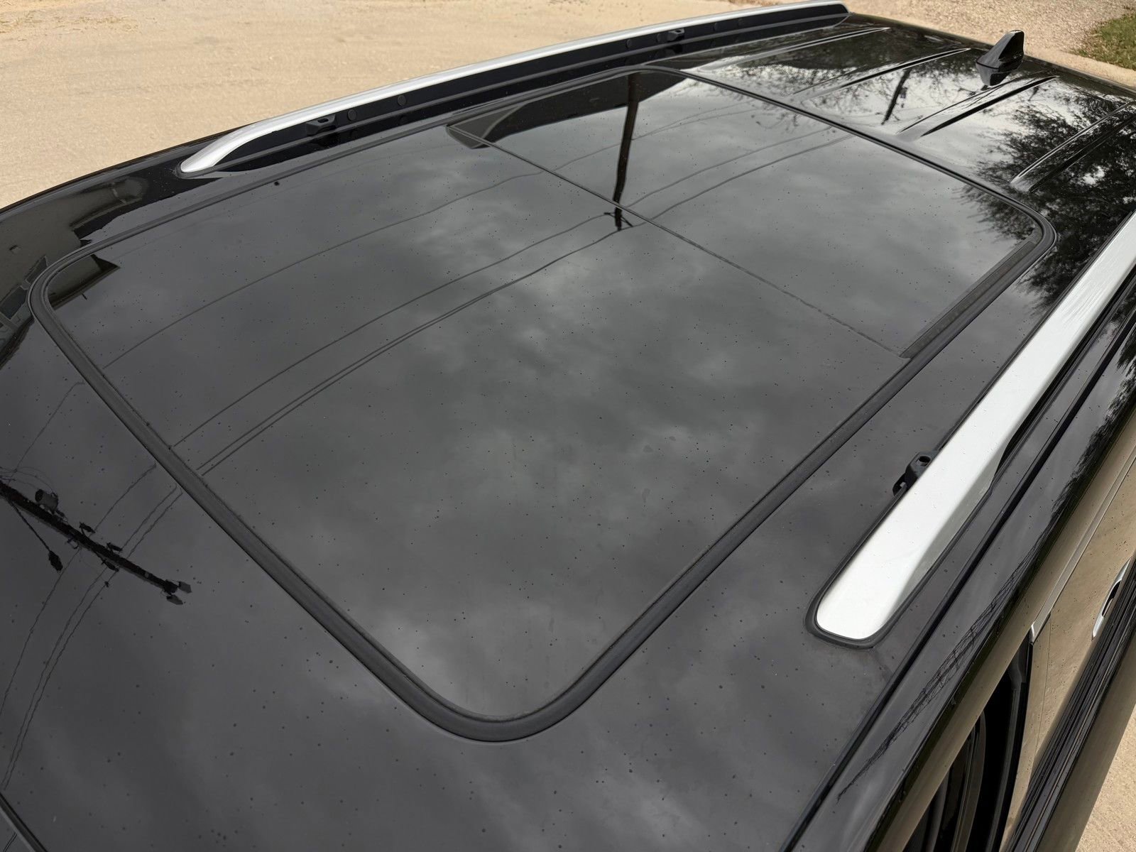 Used 2022 Jeep Grand Cherokee L Summit w/ Luxury Tech Group V image 27