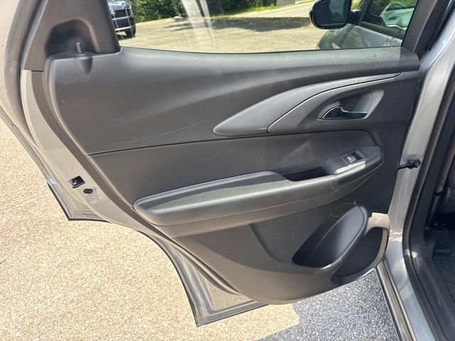 Used 2025 Chevrolet TrailBlazer ACTIV w/ Convenience Package FWD image 16