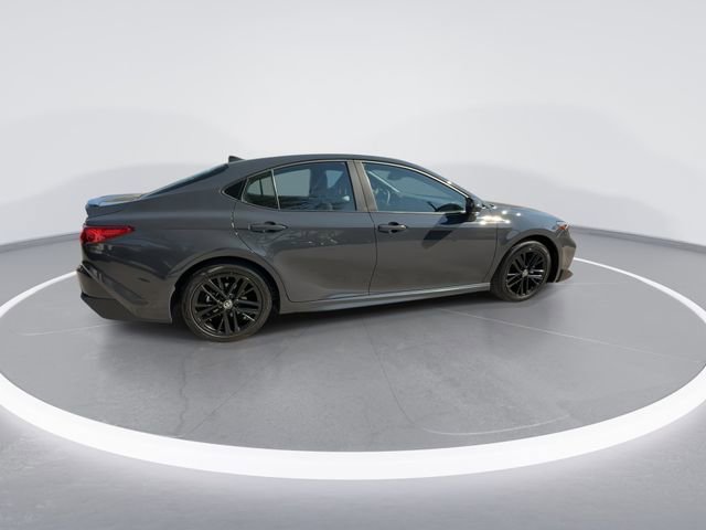 Used 2025 Toyota Camry SE image 9