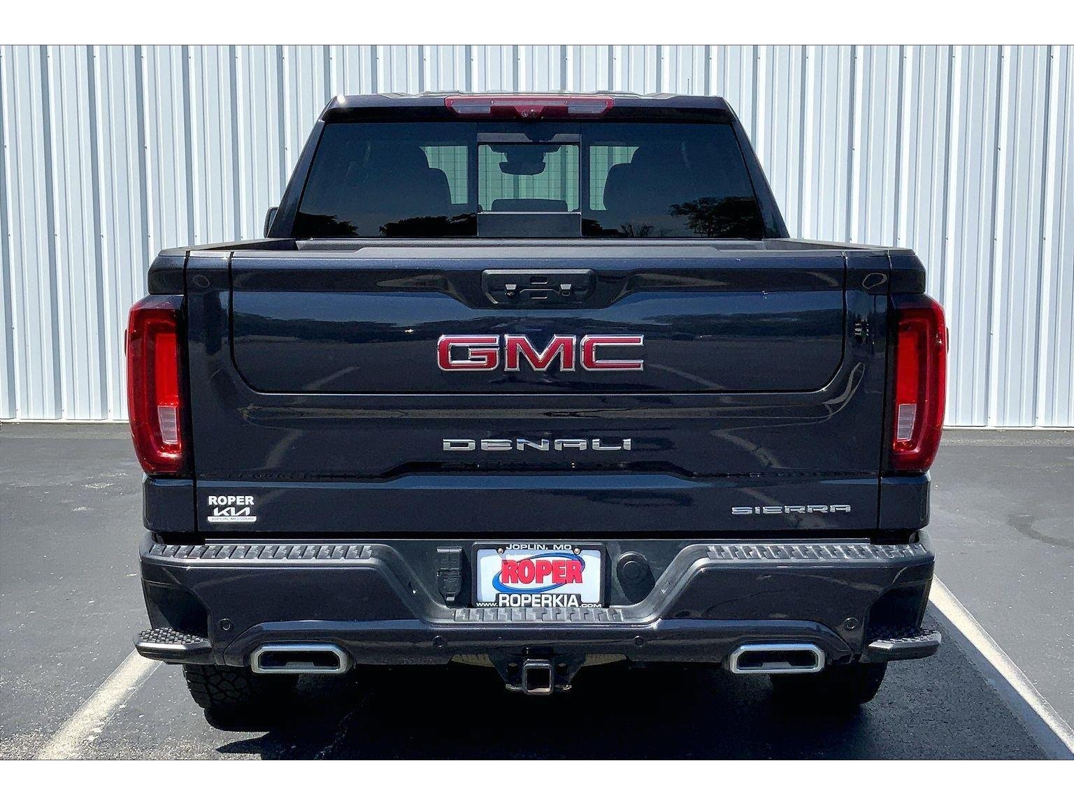Used 2024 GMC Sierra 1500 Denali AWD/4WD image 4