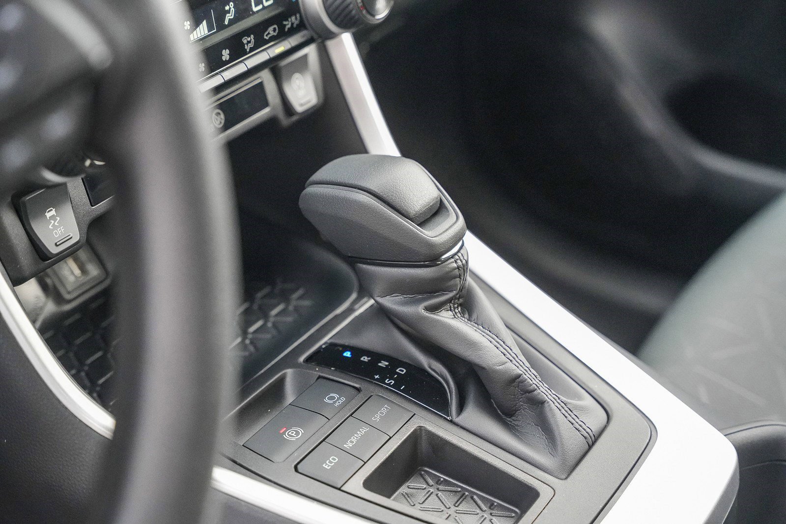 New 2025 Toyota RAV4 XLE image 22