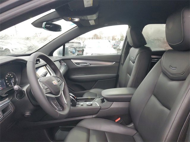 Certified 2020 Cadillac XT5 Luxury w/ LPO, Floor Liner Package image 17