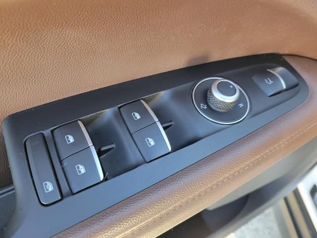 Used 2019 Alfa Romeo Stelvio Ti Sport w/ Quick Order Package 22S Sport image 18