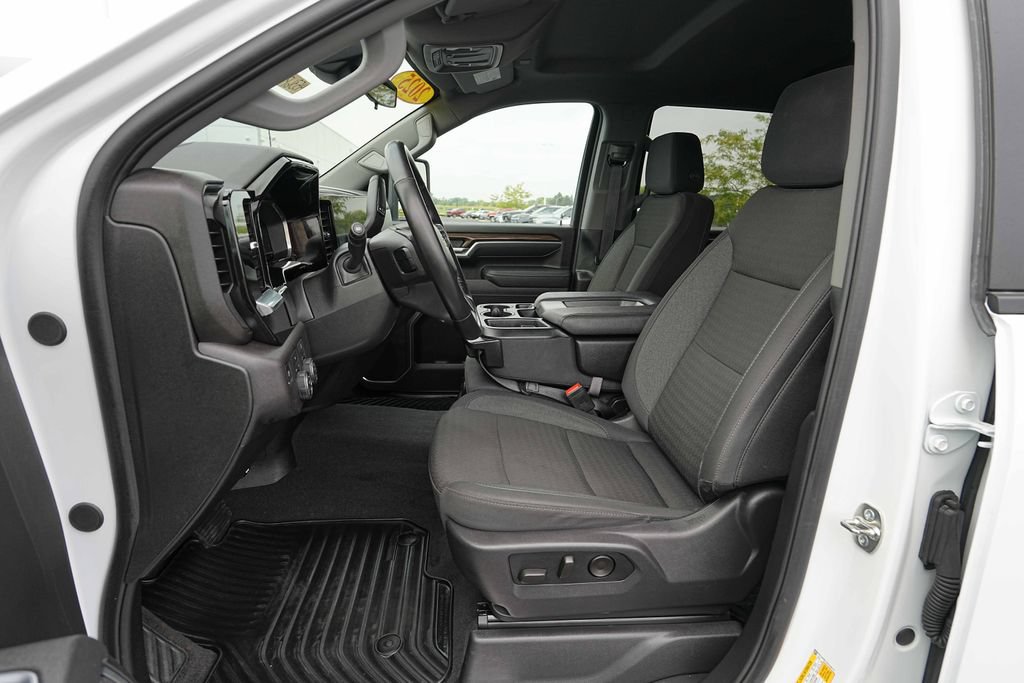 Used 2014 RAM 1500 Outdoorsman AWD/4WD image 17
