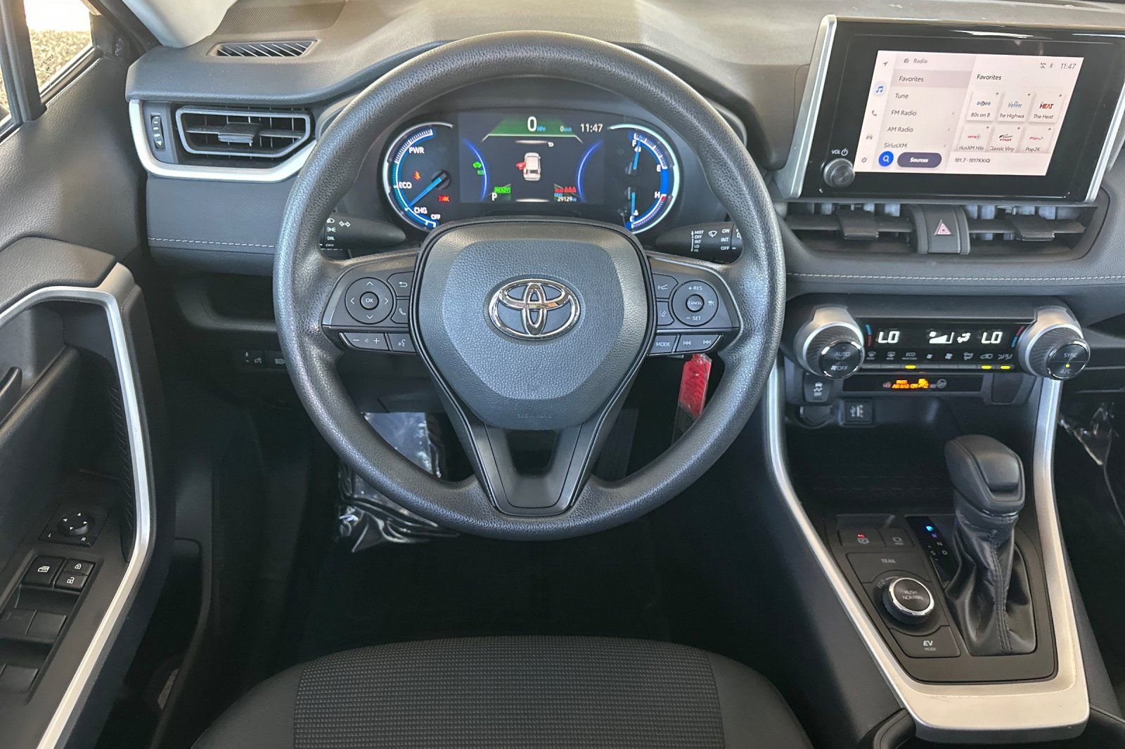 Certified 2025 Toyota RAV4 LE image 18