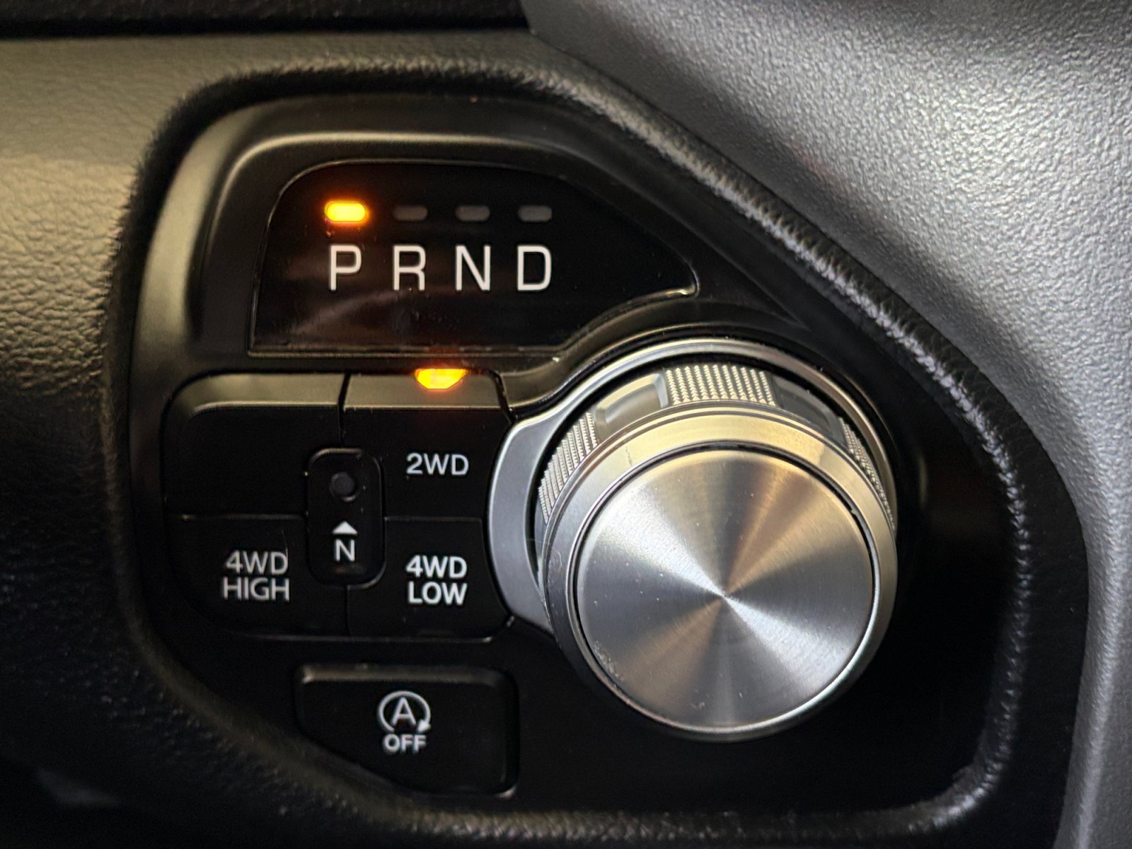 Used 2024 RAM 1500 Laramie AWD/4WD image 18