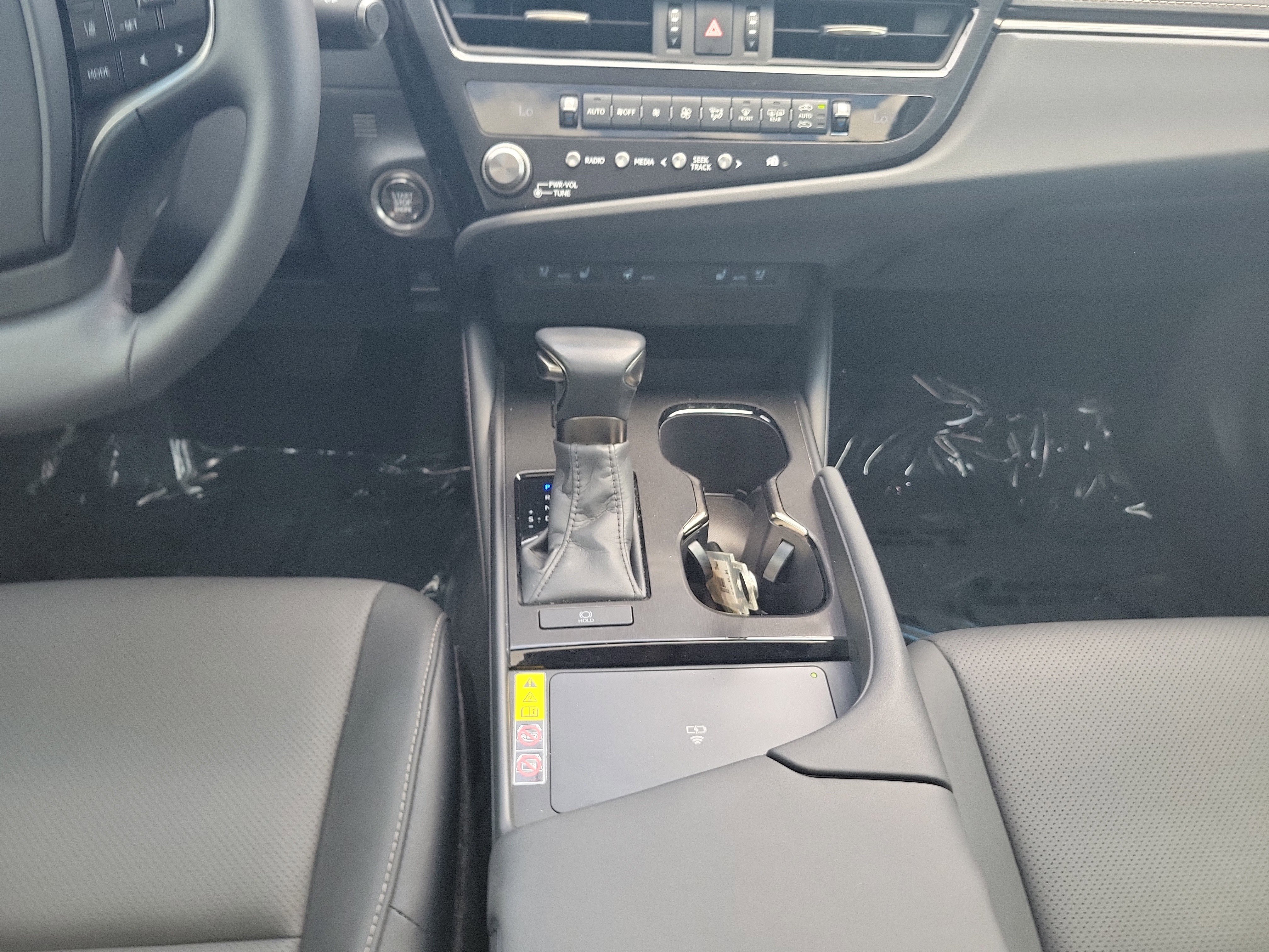Certified 2024 Lexus ES 350 w/ Premium Package FWD image 17