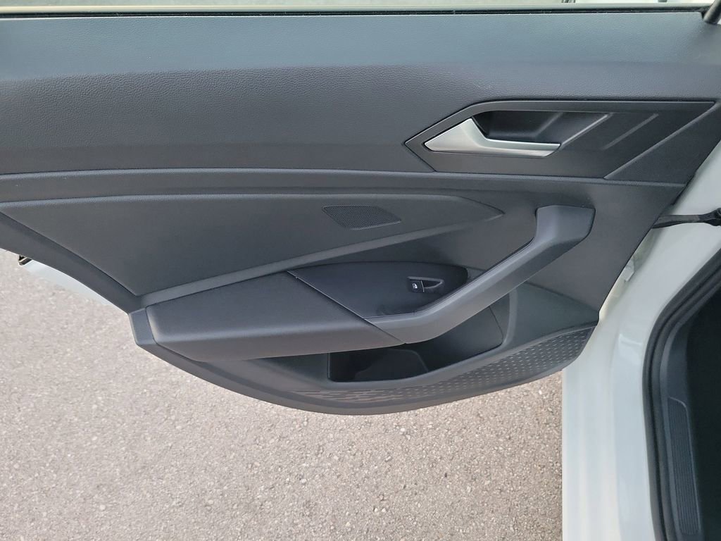 Certified 2022 Volkswagen Jetta Sport image 11