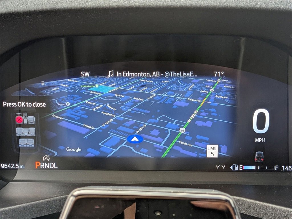 Used 2025 Ford Explorer ST-Line w/ ST-Line Street Pack image 11