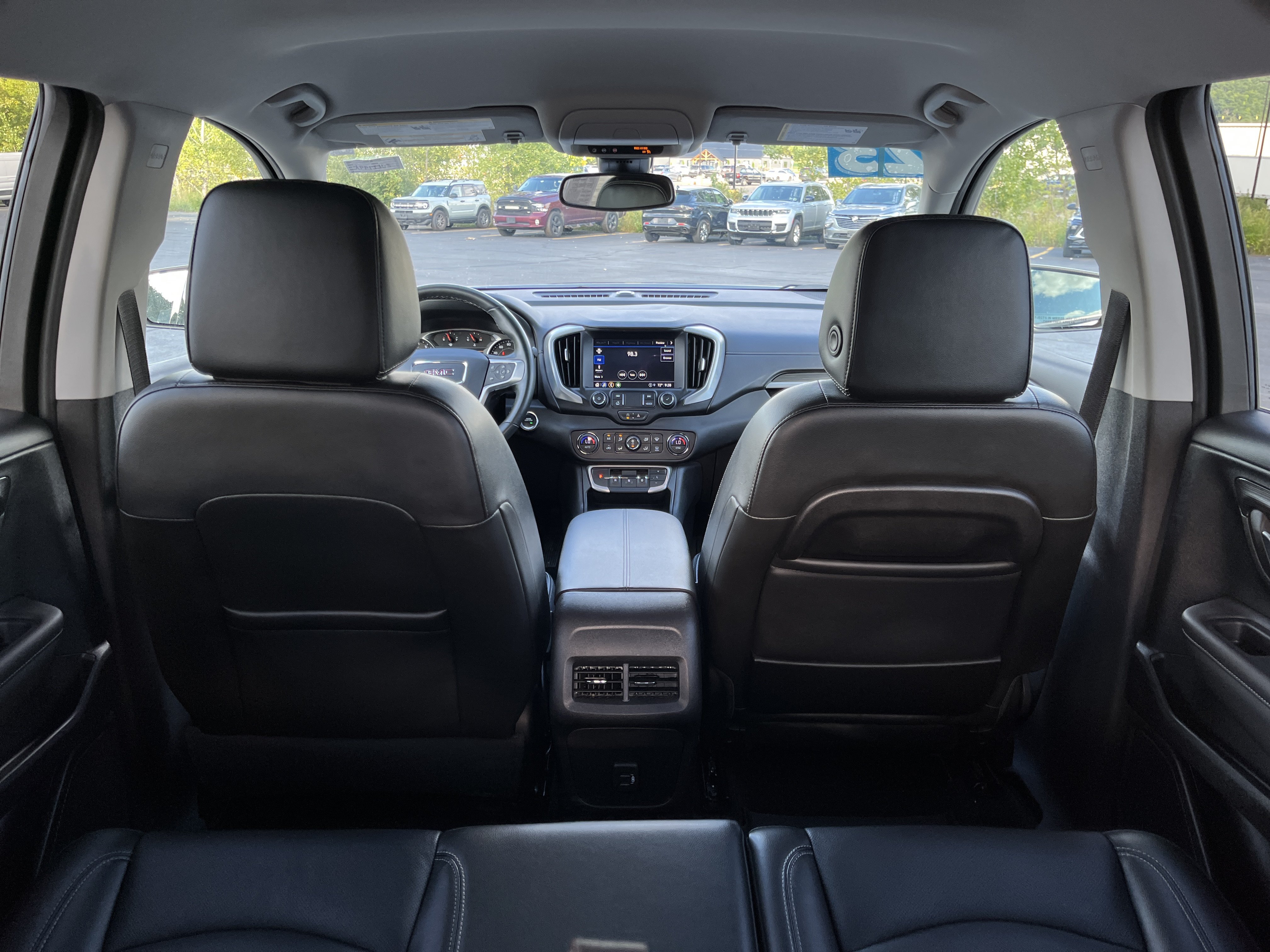 Used 2023 GMC Terrain SLT AWD/4WD image 14