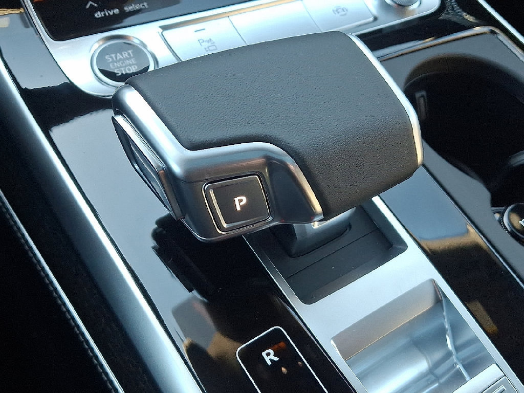 Used 2026 Audi Q8 Premium Plus w/ Premium Plus Package AWD/4WD image 7