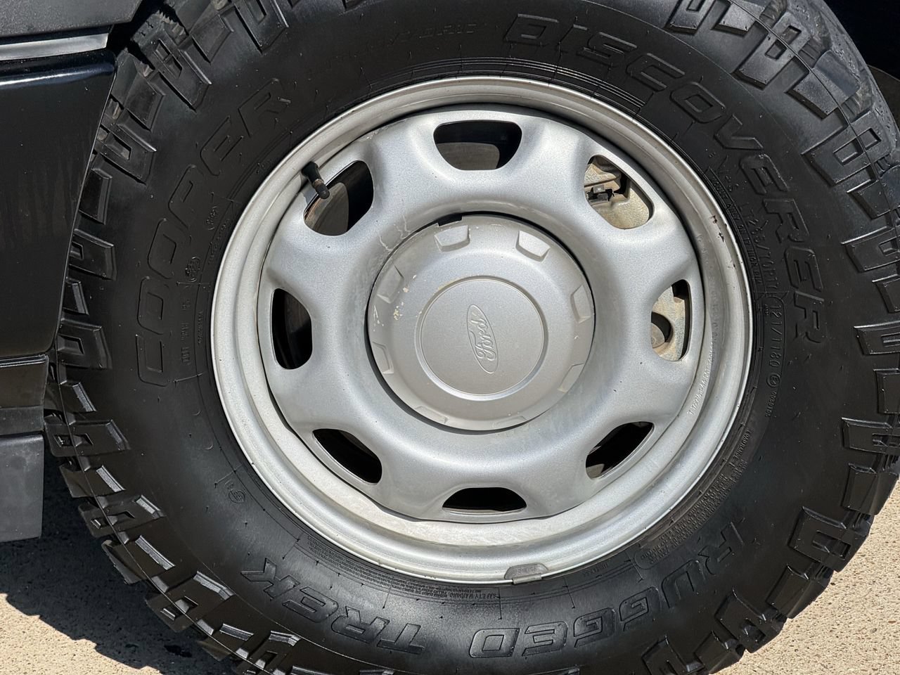 Used 2020 Ford F150 XL w/ XL Power Equipment Group AWD/4WD image 8