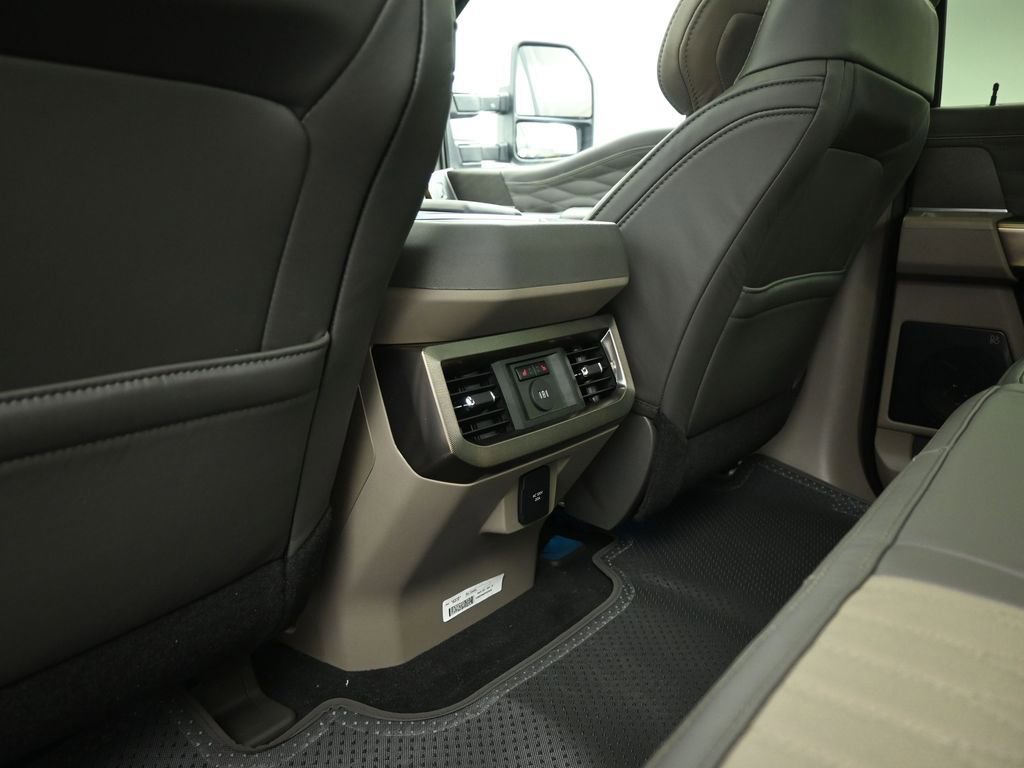 New 2026 Ford F350 Platinum w/ Platinum Plus Package image 20