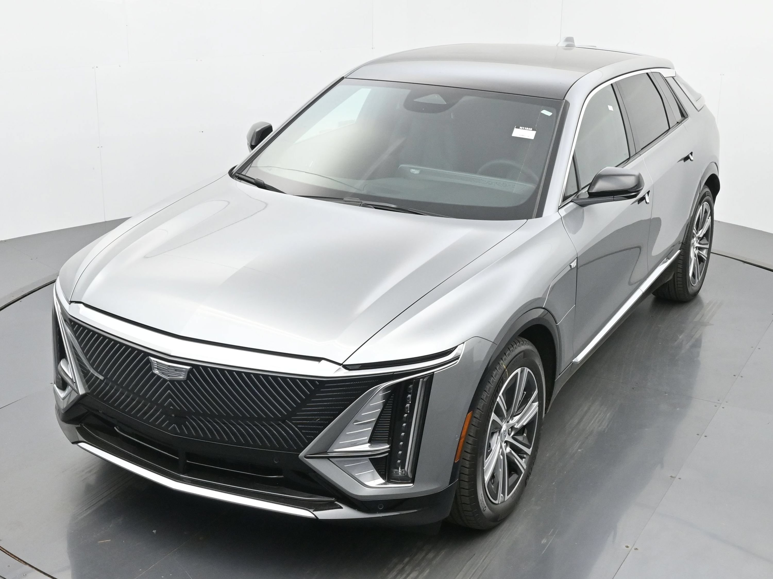 New 2026 Cadillac Lyriq Luxury AWD/4WD image 23