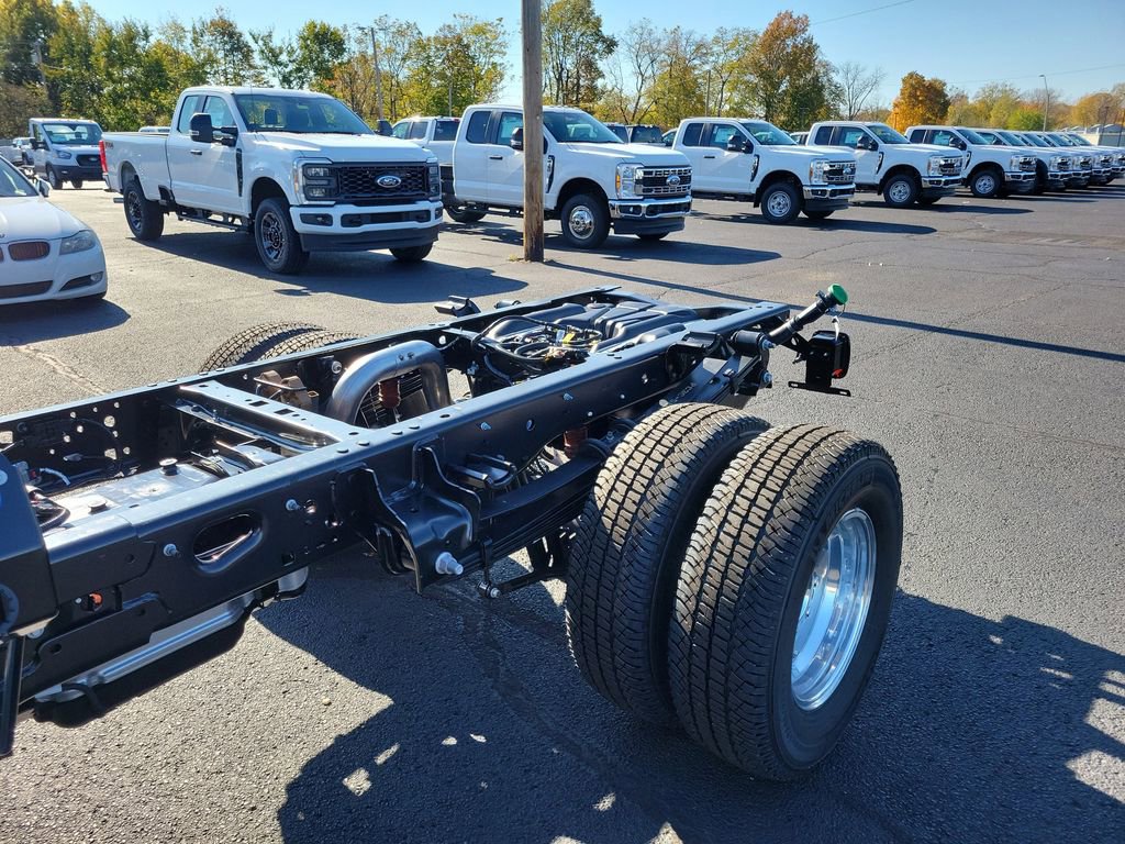 New 2026 Ford F350 XL w/ XL Chrome Package image 9