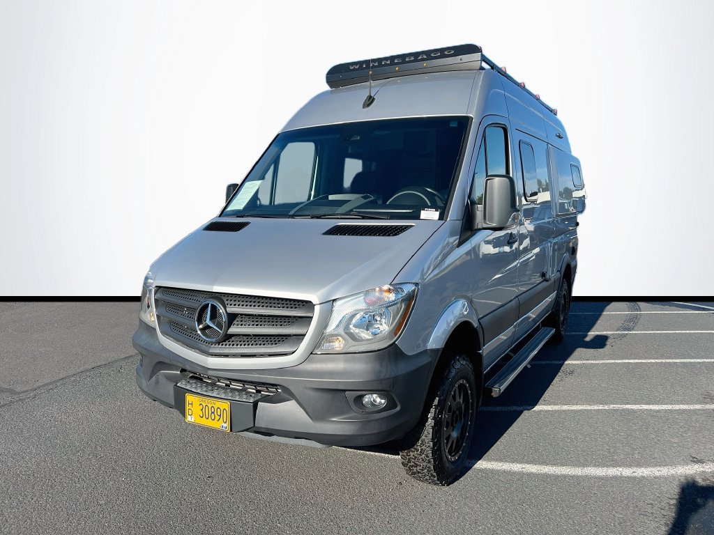 Used 2018 Mercedes-Benz Sprinter 2500 image 6