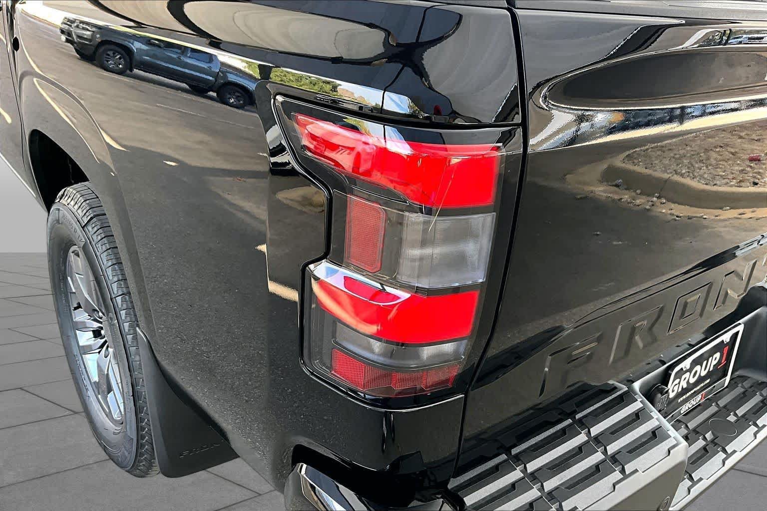 New 2027 Nissan Frontier SV RWD image 12