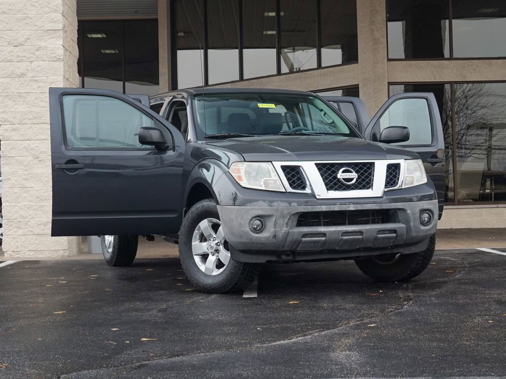 Used 2012 Nissan Frontier SV image 12