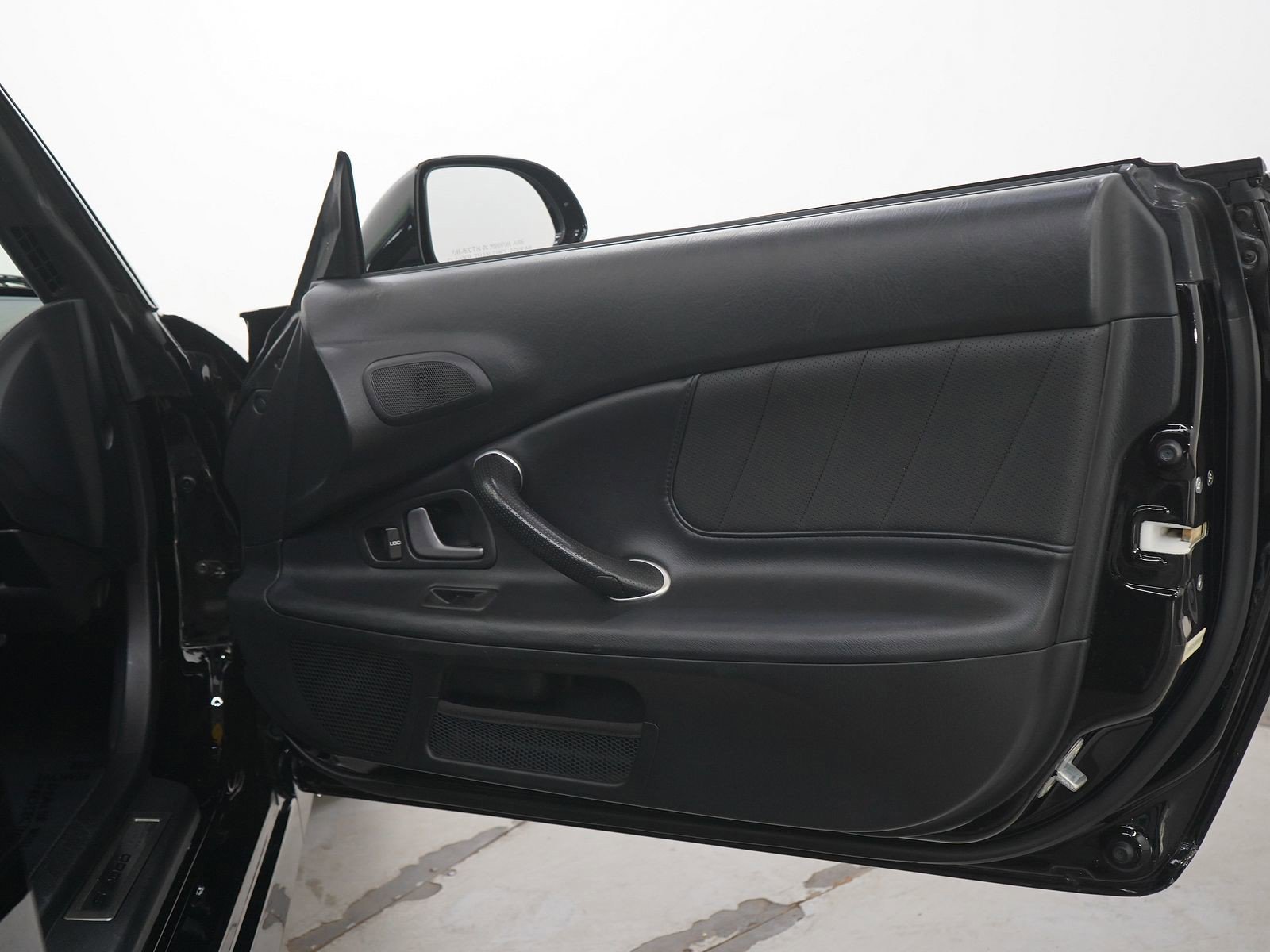 Used 2006 Honda S2000 image 9