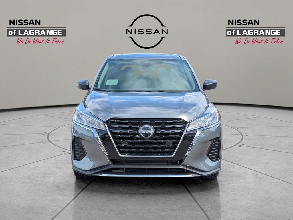 New 2025 Nissan Kicks Play S image 2