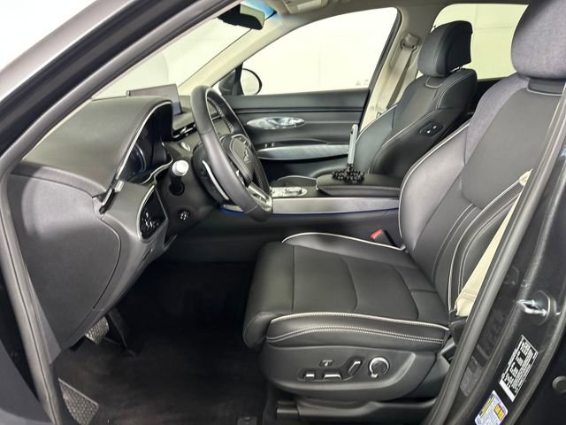 Used 2024 Genesis Electrified GV70 Advanced image 11